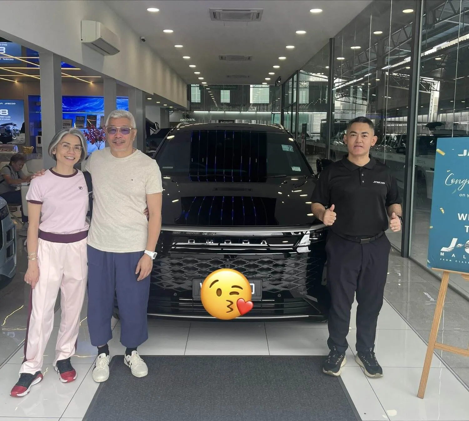 JAECOO customer vehicle delivery celebration 8
