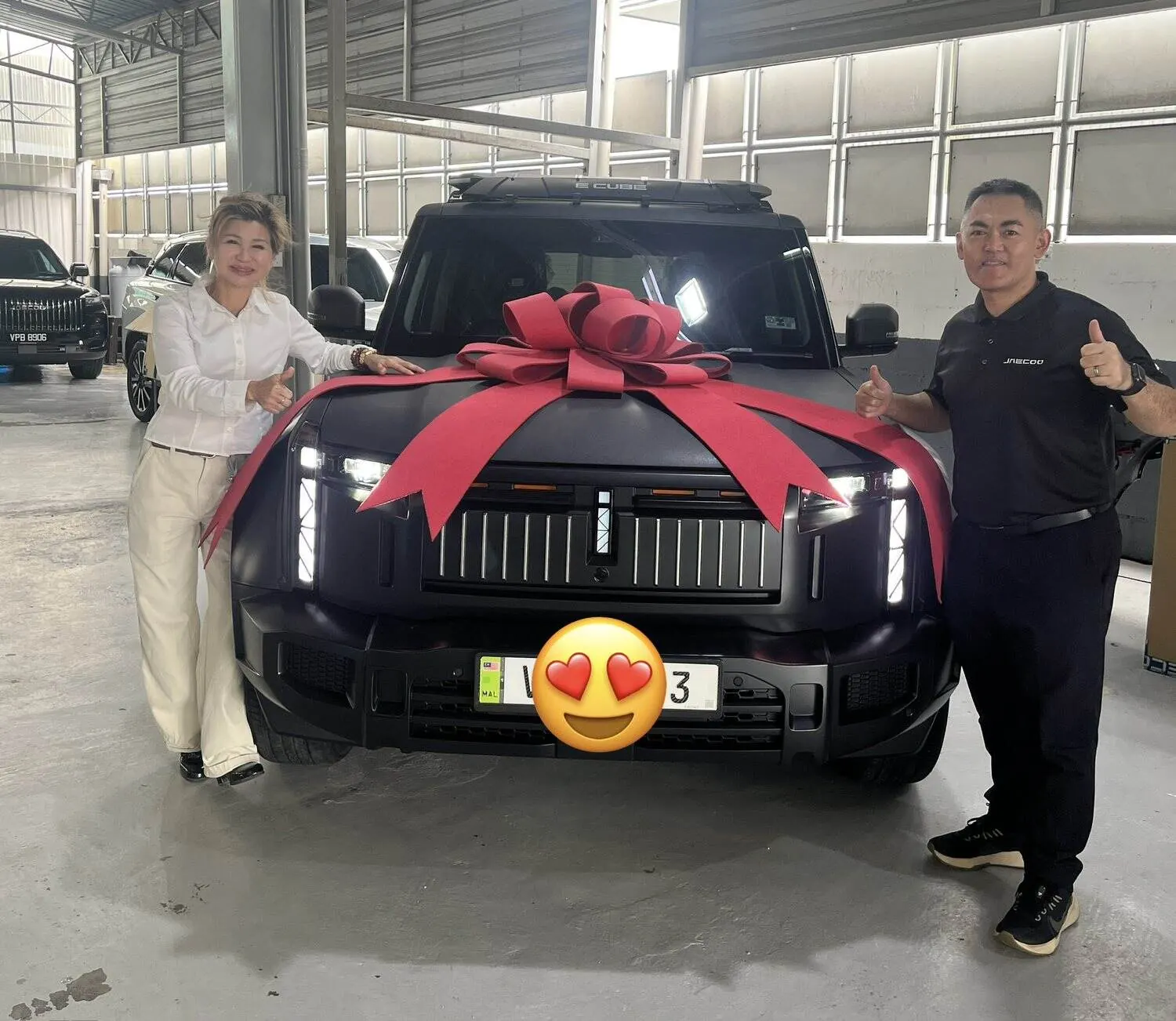 JAECOO customer vehicle delivery celebration 10